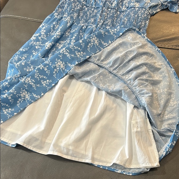 Blue Floral Women’s Dress, size S. EUC. - Picture 4 of 5